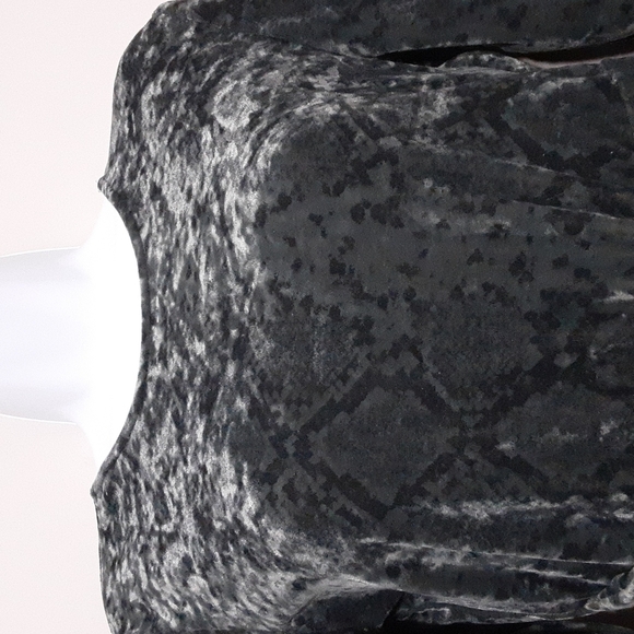 Zara DRAPED MINI DRESS velour animals printed in size S y2k holiday party green - Picture 3 of 9